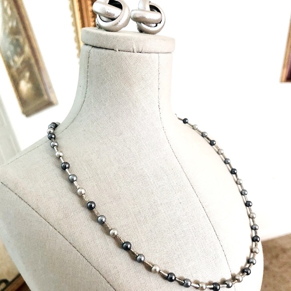 Vintage signed Monet Earrings & Napier Necklace - Picture 3 of 13